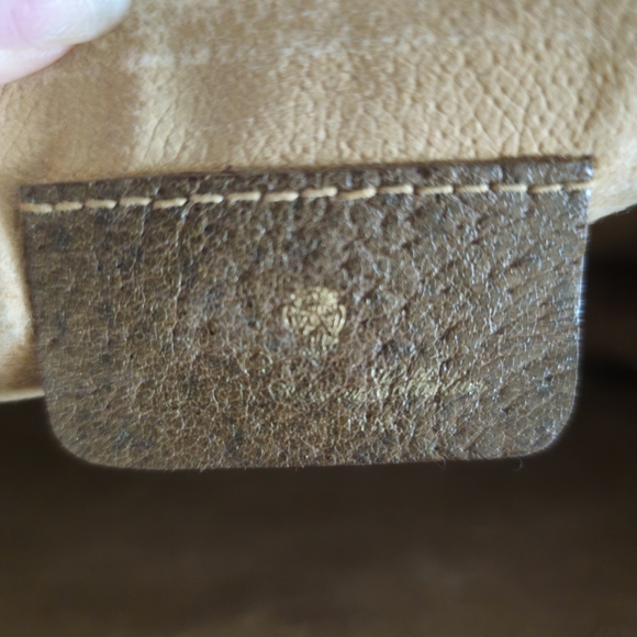 SOLD // Autgentic Gucci clutches - Picture 10 of 10